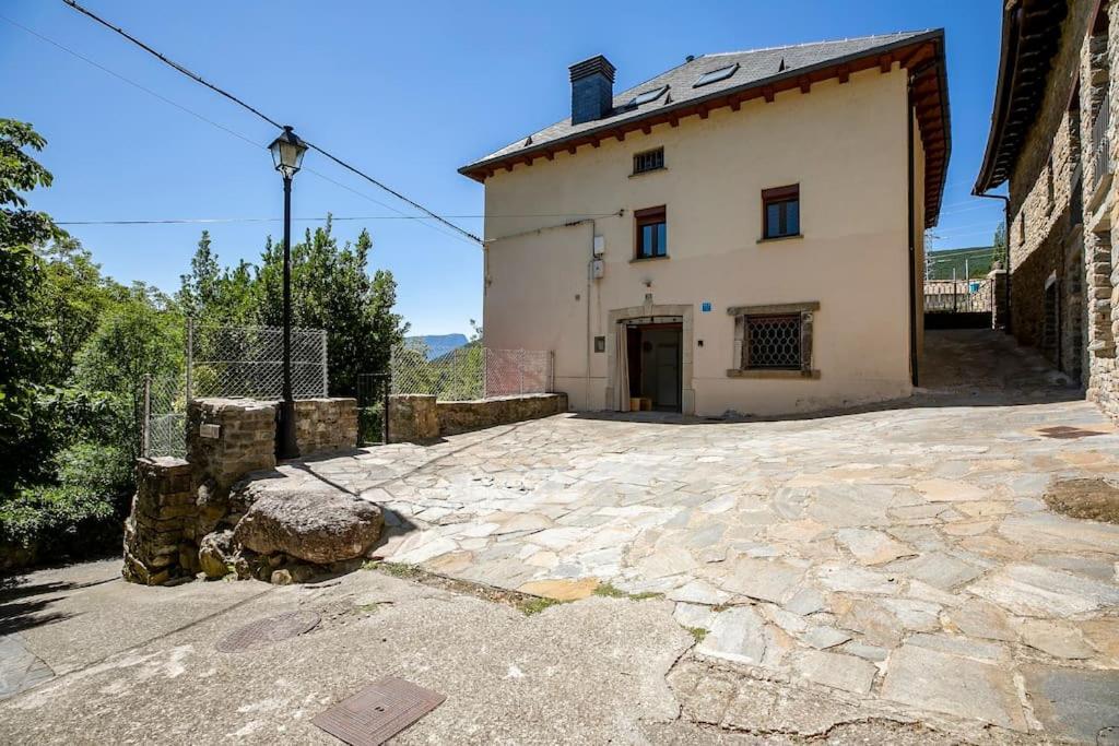 Casa Feli - Apartamento Con Jardin Privado En Los Pirineos Castiello de Jaca Exterior photo